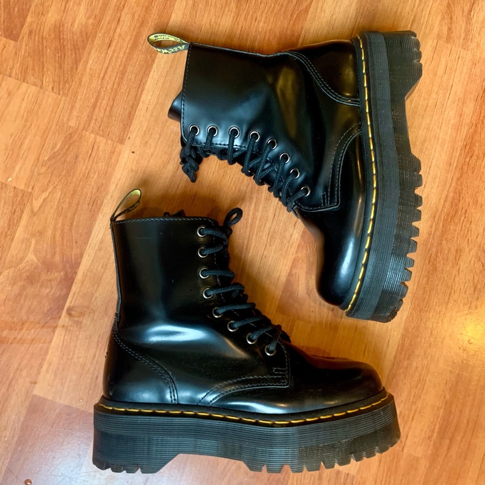 Dr Martens Smooth leather Jadon 8-eye airways platform boots US6 UK4 Doc Martens